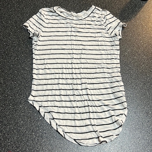 Black and white t-shirt - Picture 1 of 4